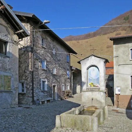 Holiday home Casina Flora *